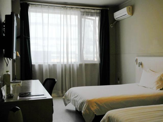 ג'נז'אנג Jingjiang Inn Jurong Renmin Road מראה חיצוני תמונה
