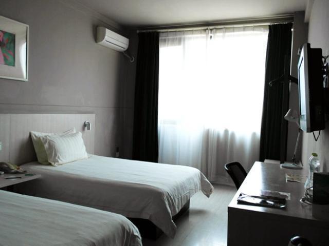 ג'נז'אנג Jingjiang Inn Jurong Renmin Road מראה חיצוני תמונה