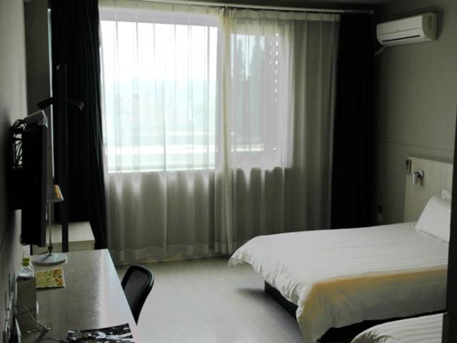 ג'נז'אנג Jingjiang Inn Jurong Renmin Road מראה חיצוני תמונה